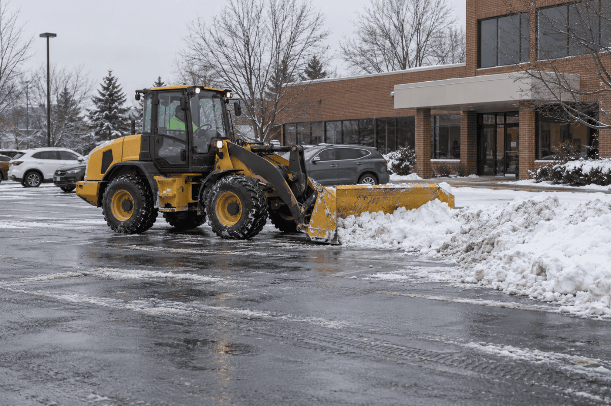 commercial parking lot snow removal